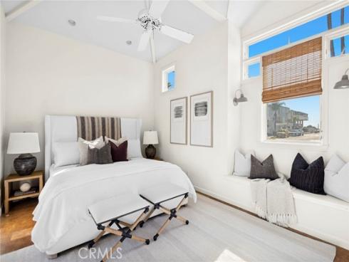 1300 W Balboa Boulevard, Newport Beach, CA