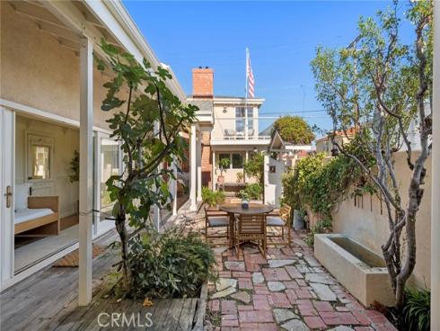 1300 W Balboa Boulevard, Newport Beach, CA