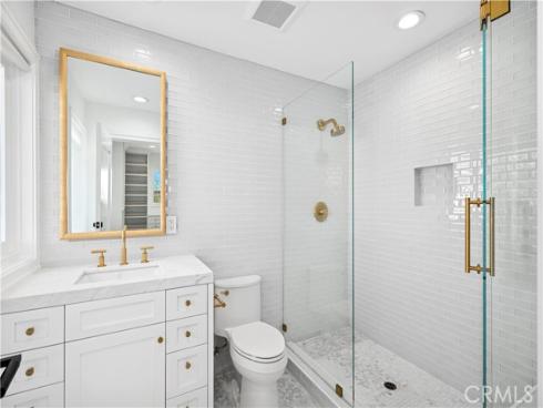 2572 Bayshore , Newport Beach, CA