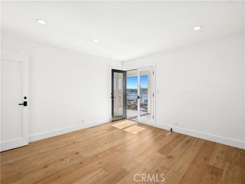 2572 Bayshore , Newport Beach, CA