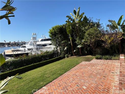 2572  Bayshore  , Newport Beach, CA
