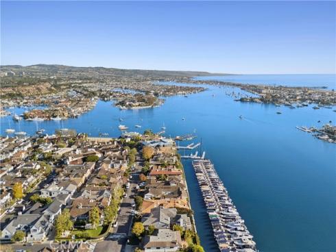 2572  Bayshore  , Newport Beach, CA