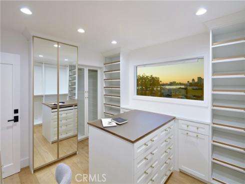 2572  Bayshore  , Newport Beach, CA