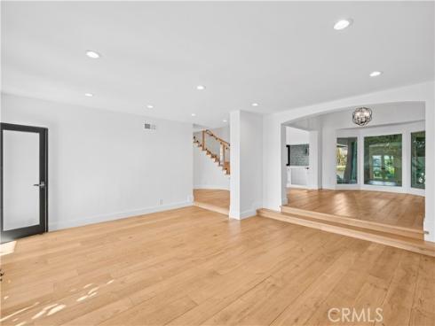 2572 Bayshore , Newport Beach, CA