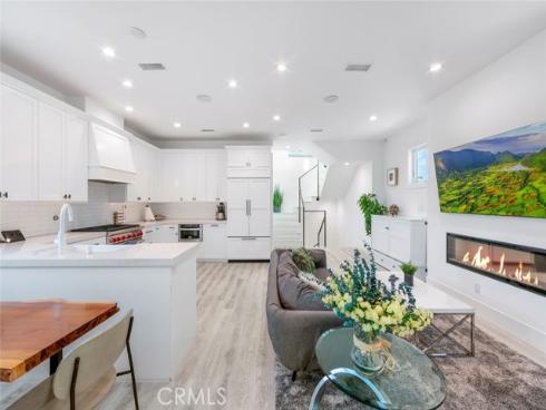 417 E Bay , Newport Beach, CA