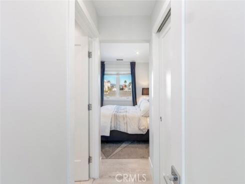 417 E Bay , Newport Beach, CA