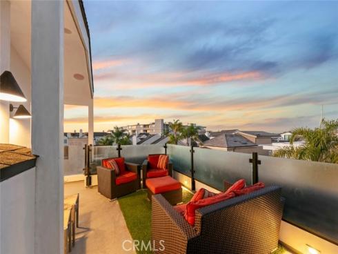 417 E Bay , Newport Beach, CA