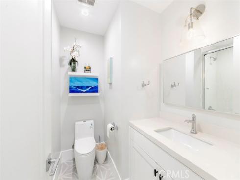 417 E Bay , Newport Beach, CA