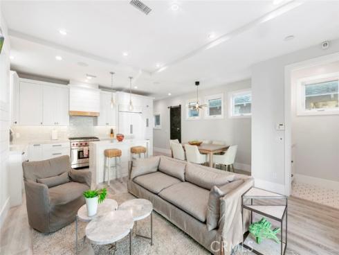 417 E Bay , Newport Beach, CA