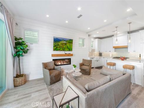 417 E Bay , Newport Beach, CA