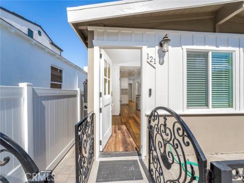 121  25th  , Newport Beach, CA