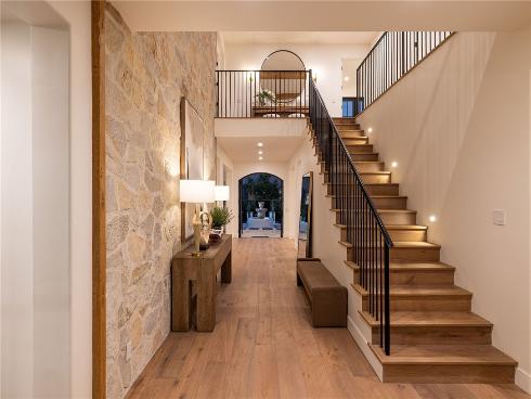 208  Via Palermo  , Newport Beach, CA