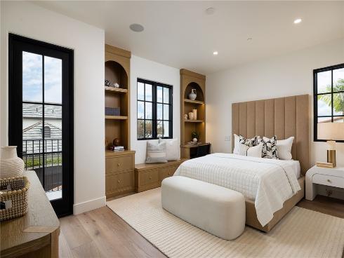 208  Via Palermo  , Newport Beach, CA