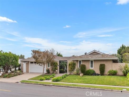 1015  Nottingham   Road, Newport Beach, CA