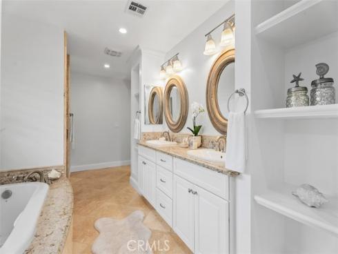 1015  Nottingham   Road, Newport Beach, CA