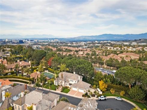 4  Huntington   Court, Newport Beach, CA