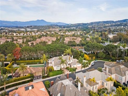 4  Huntington   Court, Newport Beach, CA