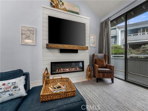 10  Serena   Court, Newport Beach, CA