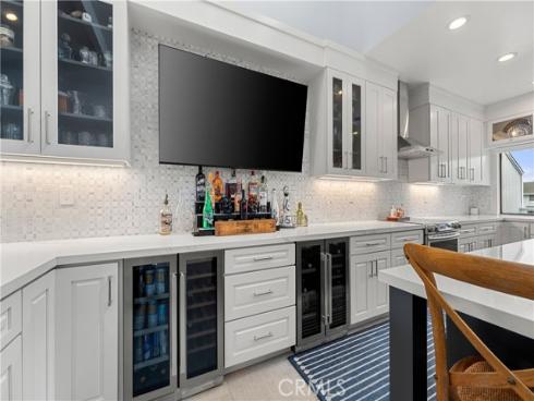 10  Serena   Court, Newport Beach, CA