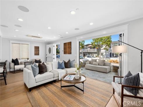 1577  Miramar   Drive, Newport Beach, CA