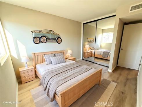 10  Summerwalk  29  Court, Newport Beach, CA