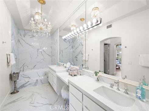 15  Sea Cove  , Newport Beach, CA