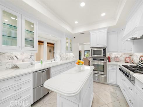 15  Sea Cove  , Newport Beach, CA