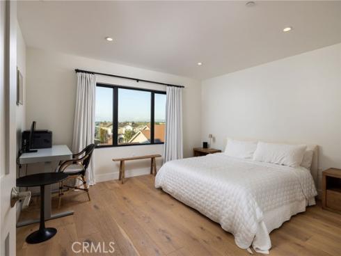 2012 Port Chelsea , Newport Beach, CA