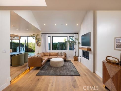 2012 Port Chelsea , Newport Beach, CA