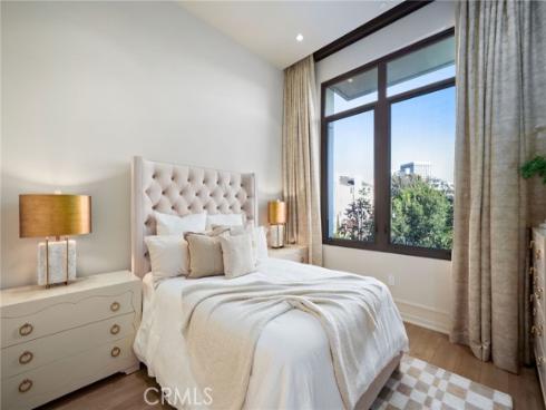 1535  Santa Barbara  , Newport Beach, CA