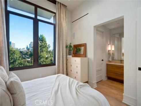 1535  Santa Barbara  , Newport Beach, CA