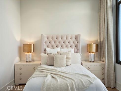 1535  Santa Barbara  , Newport Beach, CA