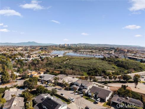 702  Saint James   Place, Newport Beach, CA