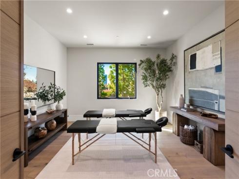 76  Hillcrest   Lane, Newport Beach, CA