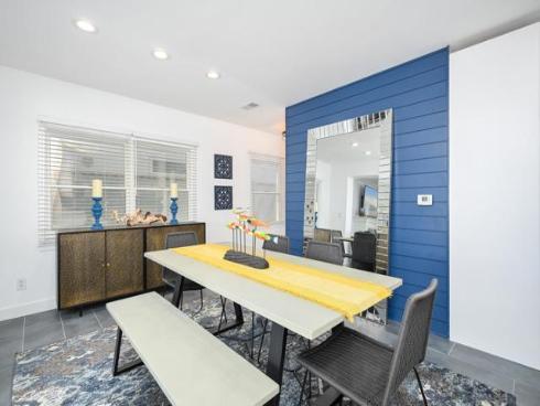 206 E Oceanfront  , Newport Beach, CA