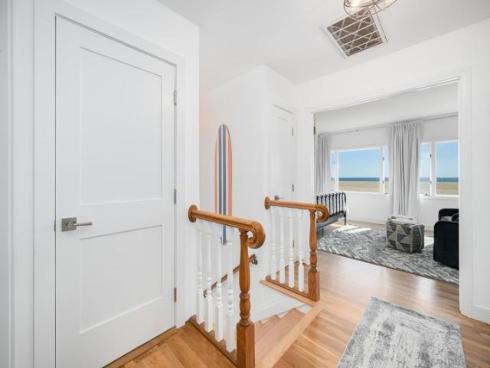 206 E Oceanfront  , Newport Beach, CA