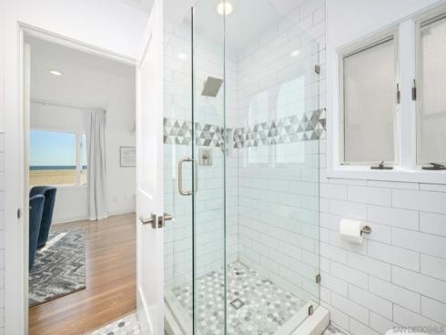 206 E Oceanfront  , Newport Beach, CA