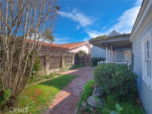 415  San Bernardino  , Newport Beach, CA