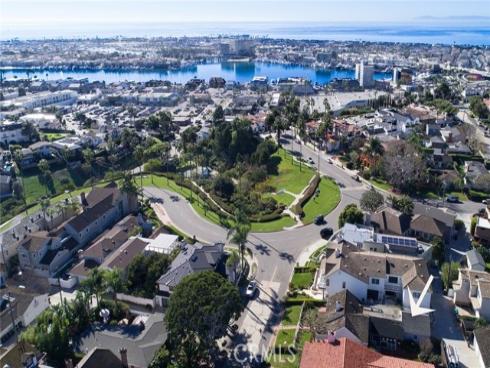 415  San Bernardino  , Newport Beach, CA