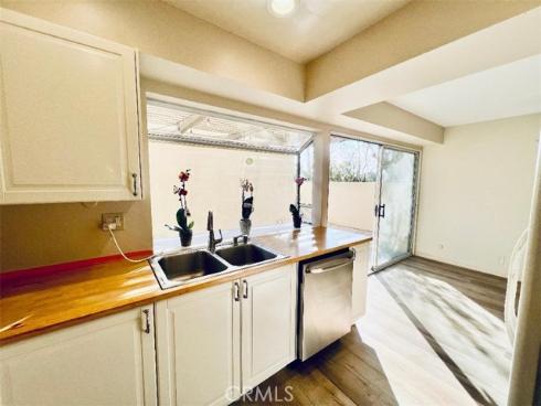 2225 Vista Huerta , Newport Beach, CA