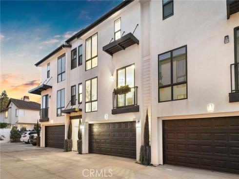 20452  Santa Ana Ave  B , Newport Beach, CA