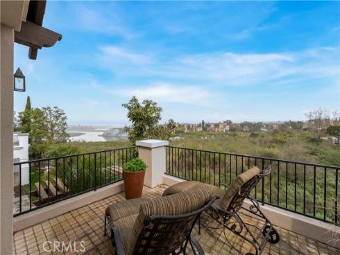 1441  High Bluff  , Newport Beach, CA