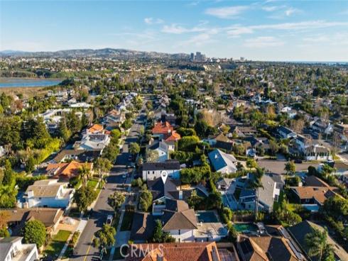 2437  Windward  , Newport Beach, CA