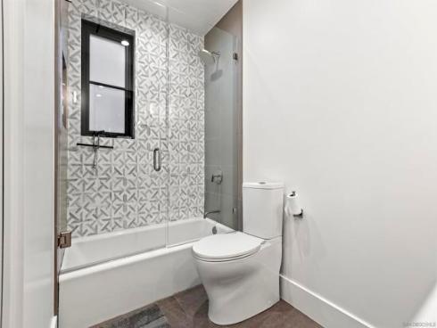 119  41st  , Newport Beach, CA