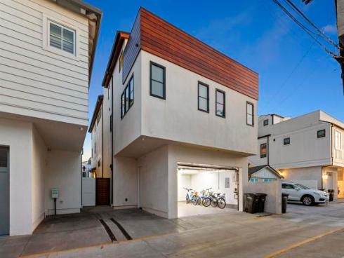 119  41st  , Newport Beach, CA