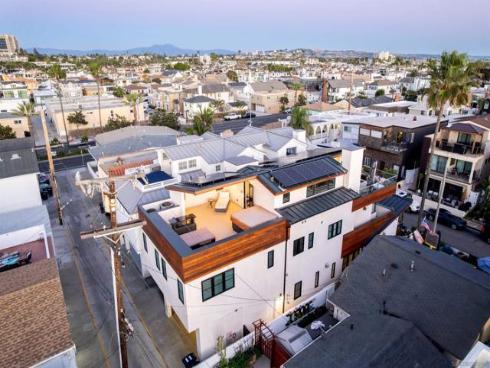 119  41st  , Newport Beach, CA