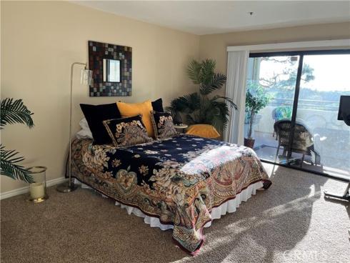 280  Cagney Lane 115  , Newport Beach, CA