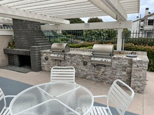 280  Cagney Lane 115  , Newport Beach, CA