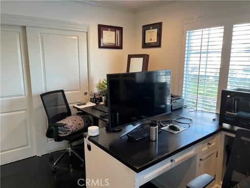 102  Scholz Plaza 149  , Newport Beach, CA