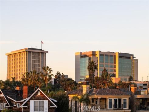 613  36th   Street, Newport Beach, CA